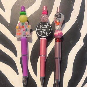 Inspirational Pink and Purple Pens Set